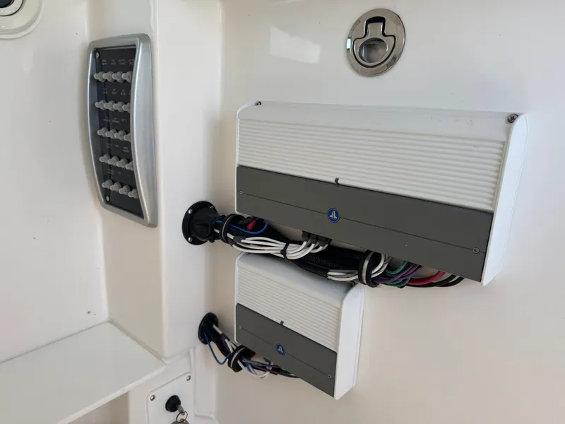 Slide: The Image of Everglades 295 Center Console 2019 - 19