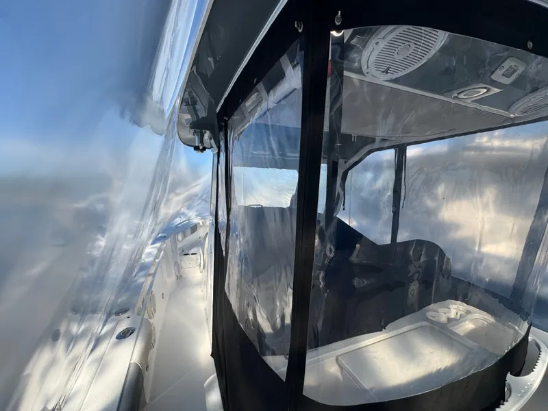 Slide: The Image of Everglades 295 Center Console 2019 - 28