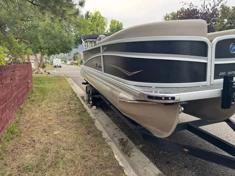 Slide: The Image of Premier Sunsation 2022 - 1