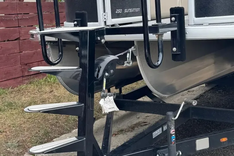 Slide: The Image of Premier Sunsation 2022 - 11