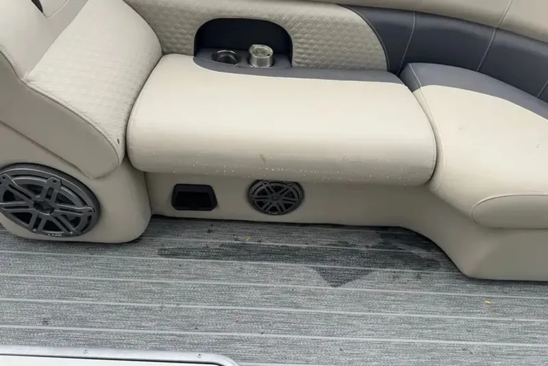 Slide: The Image of Premier Sunsation 2022 - 8