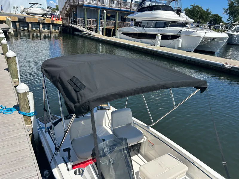 Slide: The Image of Boston Whaler 130 Super Sport 2027 - 15