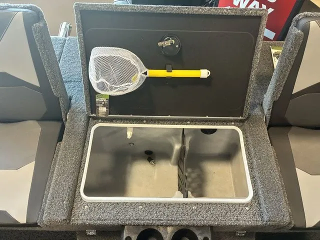 Slide: The Image of Lund 1875 Crossover XS 2026 - 5