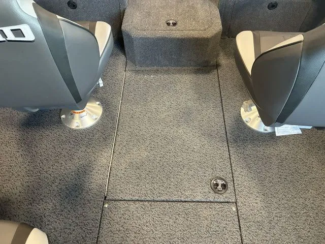 Slide: The Image of Lund 1875 Crossover XS 2026 - 9