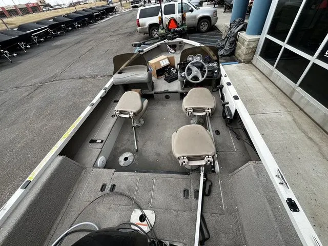 Slide: The Image of Crestliner Fish Hawk 1850 2004 - 10