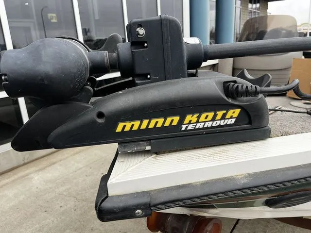 Slide: The Image of Crestliner Fish Hawk 1850 2004 - 8