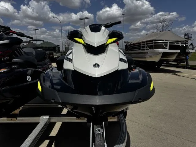 Slide: The Image of Yamaha VX Cruiser HO 2026 - 3