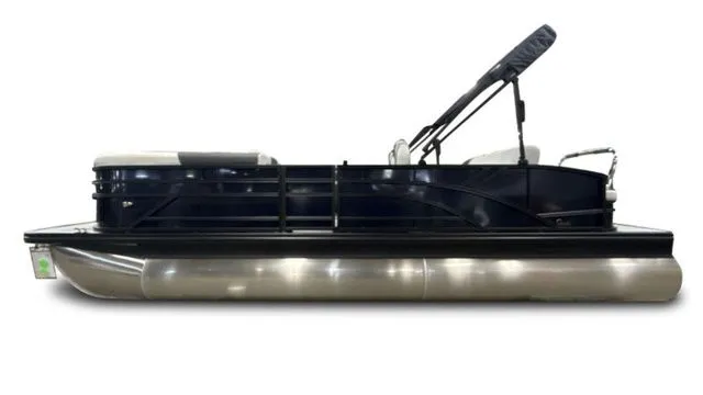 Slide: The Image of Bennington S-One Swingback 22 SSB Tritoon 2026 - 5