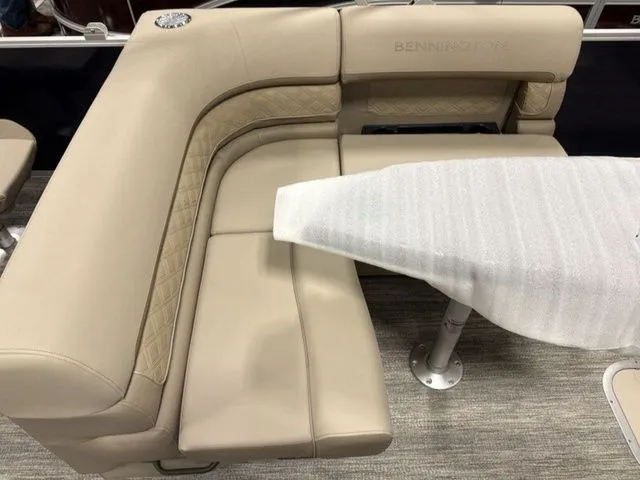 Slide: The Image of Bennington S Fish 22 SFC Tritoon 2026 - 17