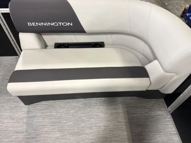 Slide: The Image of Bennington S-One L-Bench 20 SL Pontoon 2026 - 12