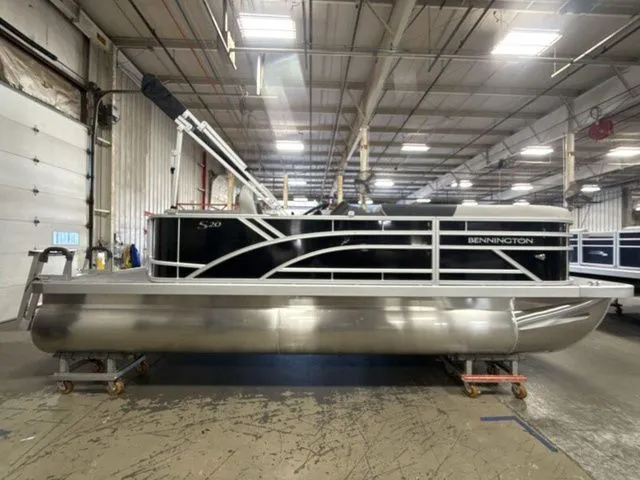 Slide: The Image of Bennington S-One L-Bench 20 SL Pontoon 2026 - 9
