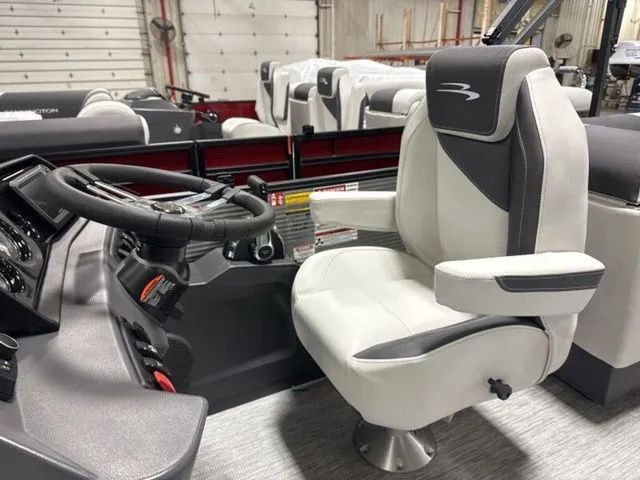 Slide: The Image of Bennington S-One Quad Bench 22 SSR Tritoon 2026 - 13