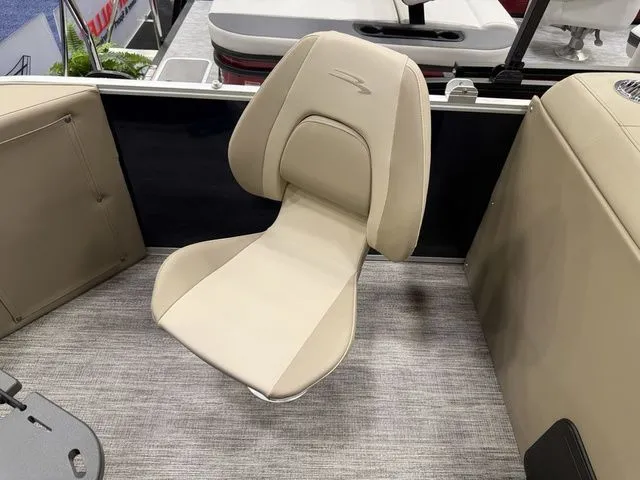 Slide: The Image of Bennington S Fish 22 SFC Tritoon 2026 - 23