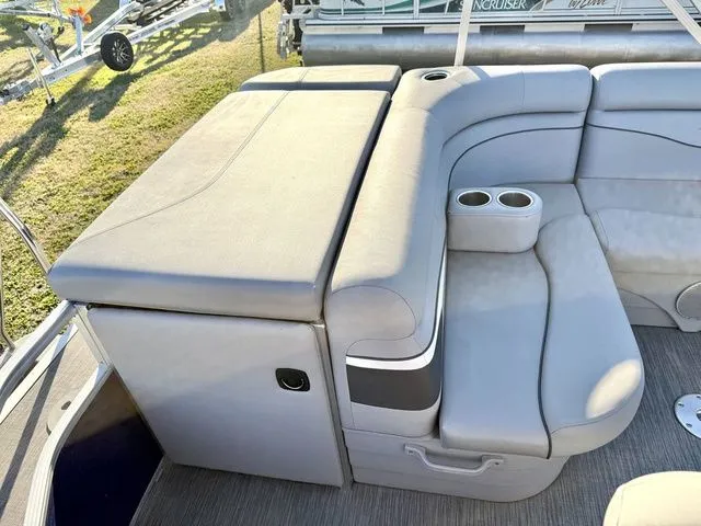 Slide: The Image of Bennington 20 SLV 2021 - 8