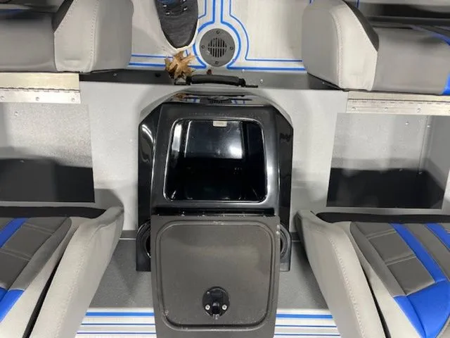 Slide: The Image of G3 Sportsman 1810 SE 2026 - 6