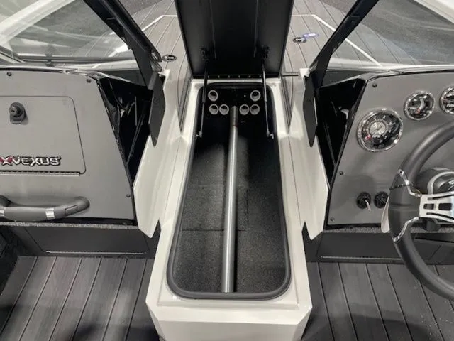 Slide: The Image of Vexus ADX 200 2026 - 5