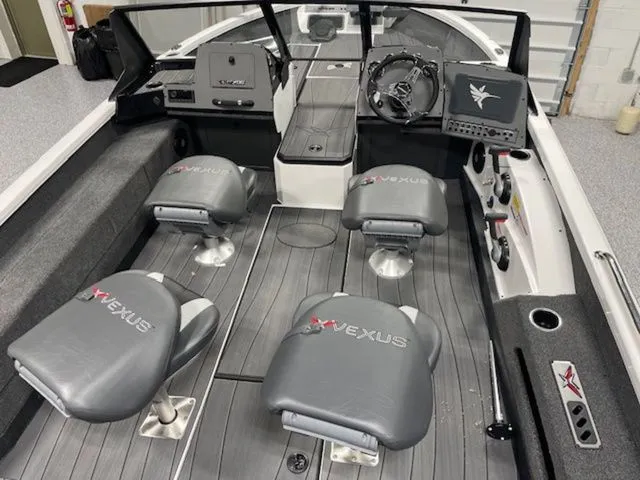 Slide: The Image of Vexus ADX 200 2026 - 9