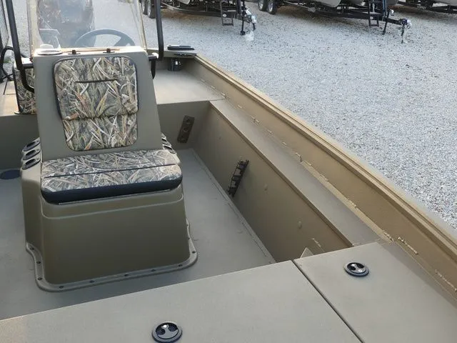 Slide: The Image of G3 Gator Tough 18 CC 2026 - 15