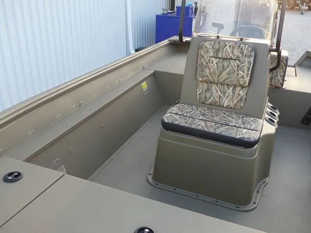 Slide: The Image of G3 Gator Tough 18 CC 2026 - 16