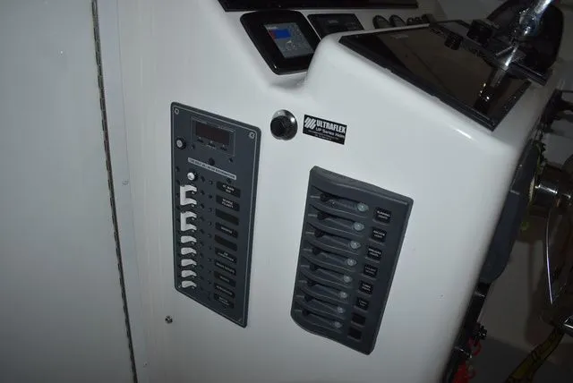 Slide: The Image of Steiger Craft 28 Chesapeake Pilothouse 2020 - 64