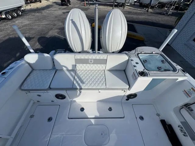 Slide: The Image of Sea Fox 268 Commander 2026 - 11