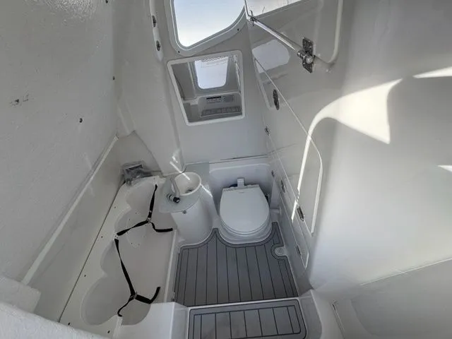 Slide: The Image of Sea Fox 268 Commander 2026 - 13