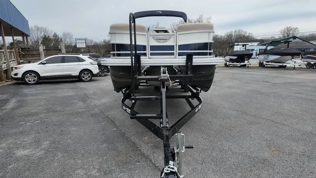 Slide: The Image of Bennington M Swingback 24 MSB 2026 - 12