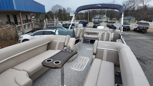 Slide: The Image of Bennington M Swingback 24 MSB 2026 - 14