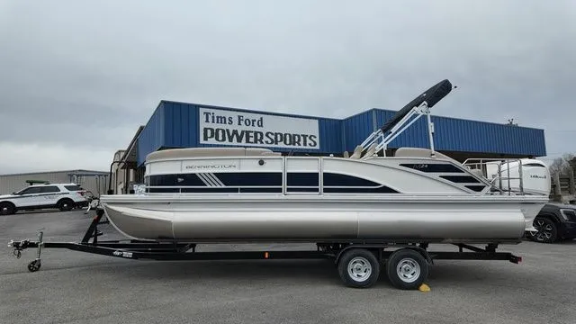 Slide: The Image of Bennington M Swingback 24 MSB 2026 - 2