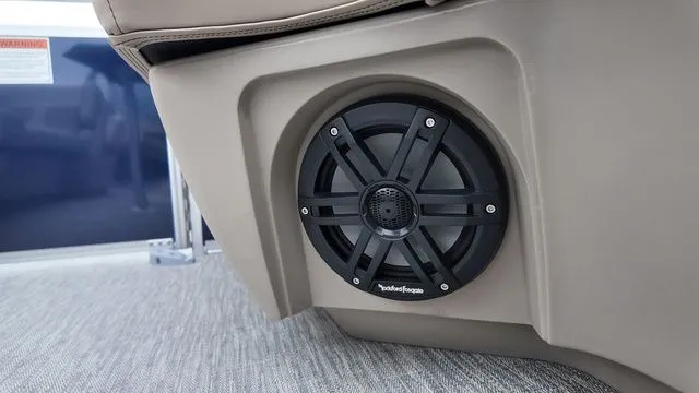 Slide: The Image of Bennington M Swingback 24 MSB 2026 - 21