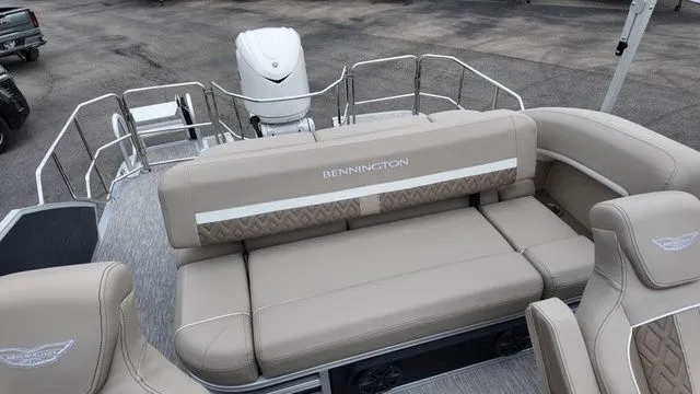 Slide: The Image of Bennington M Swingback 24 MSB 2026 - 23