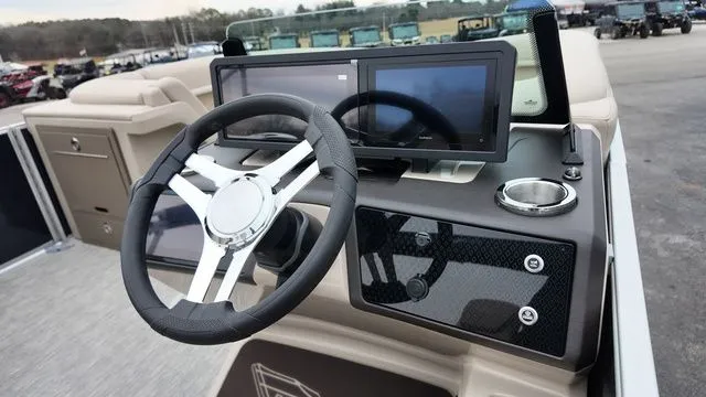 Slide: The Image of Bennington M Swingback 24 MSB 2026 - 27