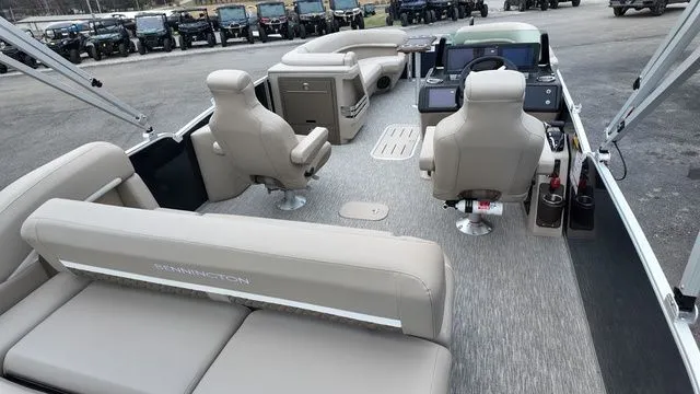 Slide: The Image of Bennington M Swingback 24 MSB 2026 - 31