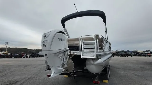 Slide: The Image of Bennington M Swingback 24 MSB 2026 - 6