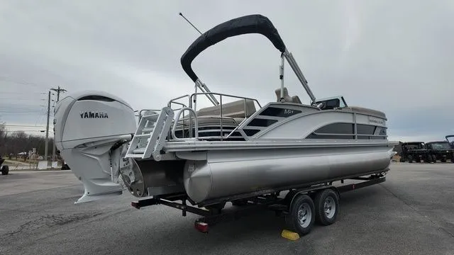 Slide: The Image of Bennington M Swingback 24 MSB 2026 - 7