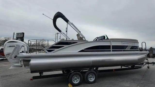 Slide: The Image of Bennington M Swingback 24 MSB 2026 - 8