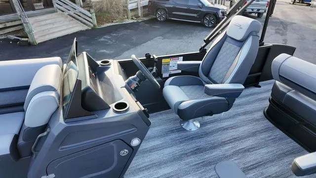 Slide: The Image of Bennington S Swingback 23 SSB 2026 - 20