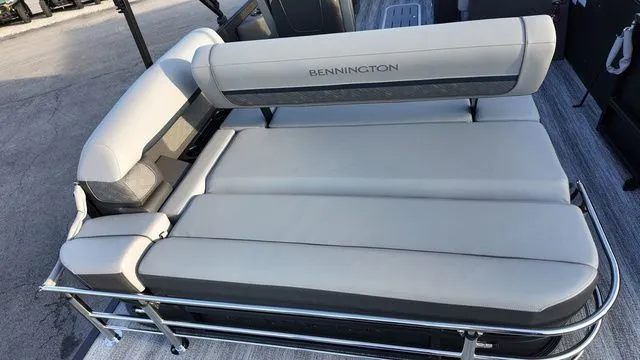 Slide: The Image of Bennington S Swingback 23 SSB 2026 - 25