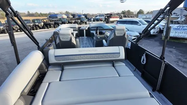 Slide: The Image of Bennington S Swingback 23 SSB 2026 - 26