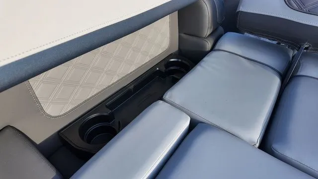 Slide: The Image of Bennington S Swingback 23 SSB 2026 - 27