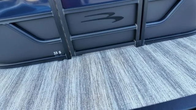 Slide: The Image of Bennington S Swingback 23 SSB 2026 - 9