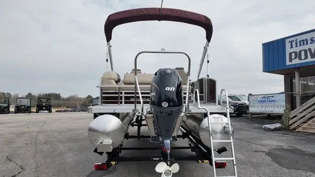 Slide: The Image of Bennington S Swingback 20 SSB 2026 - 5