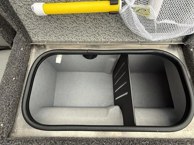 Slide: The Image of Lund 1775 Adventure Sport 2026 - 13