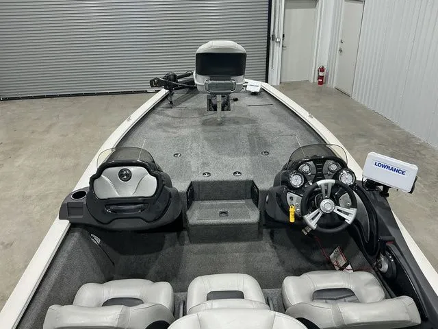 Slide: The Image of Tracker Pro Team 195 2018 - 10