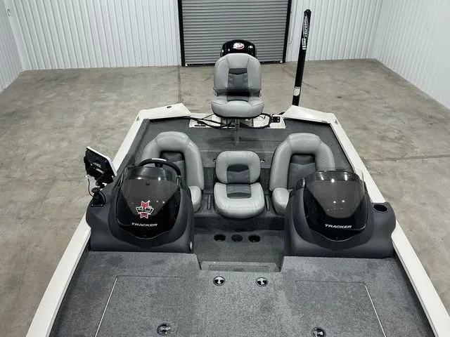 Slide: The Image of Tracker Pro Team 195 2018 - 14