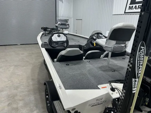 Slide: The Image of Tracker Pro Team 195 2018 - 16