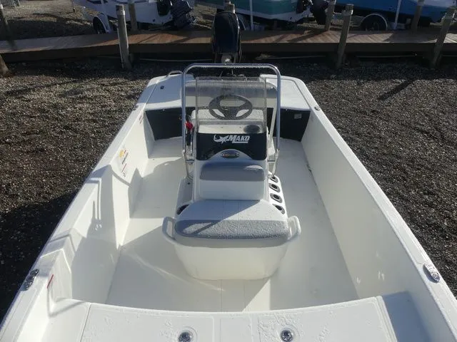 Slide: The Image of Mako Pro Skiff 17 CC 2026 - 14