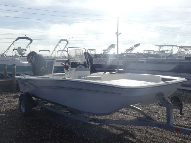 Slide: The Image of Mako Pro Skiff 17 CC 2026 - 3