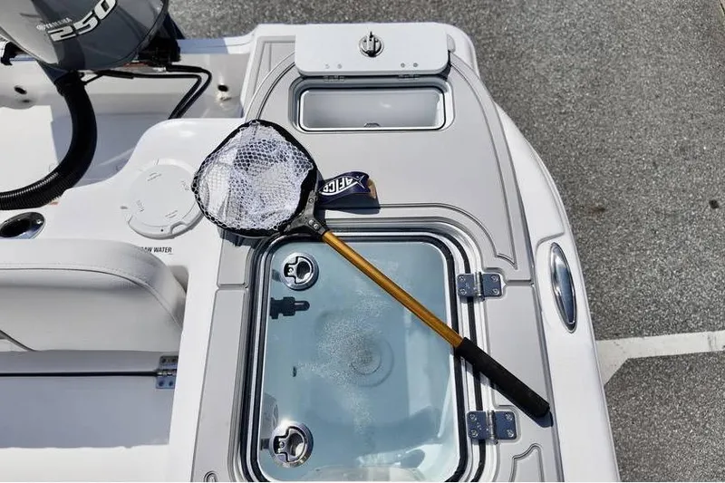 Slide: The Image of Fishing net on 2026 Sea Fox 248 Commander boat deck with Yamaha 250 engine. - 14