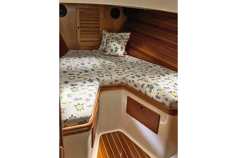 Slide: The Image of V-berth - 15